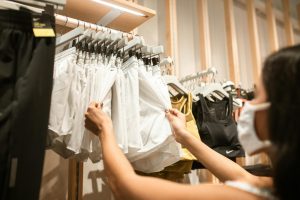 The Role of Fashion Influencers in Shaping Consumer Choices