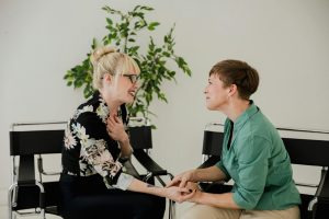 Understanding the Psychology of Scarcity and Urgency in Sales